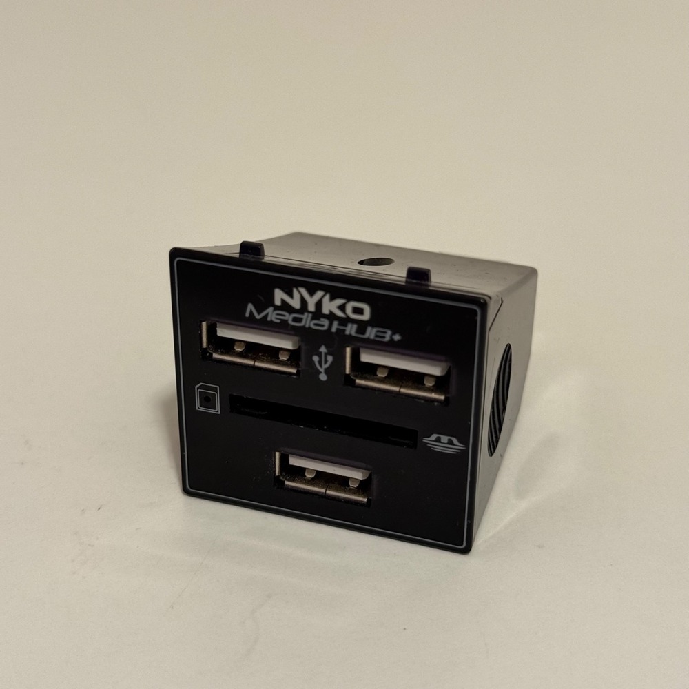 Nyko Media Hub PS3